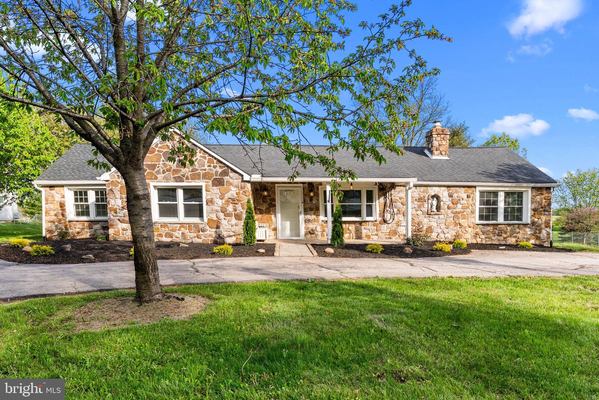 2920 WHITEHALL RD, Norristown, PA 19403