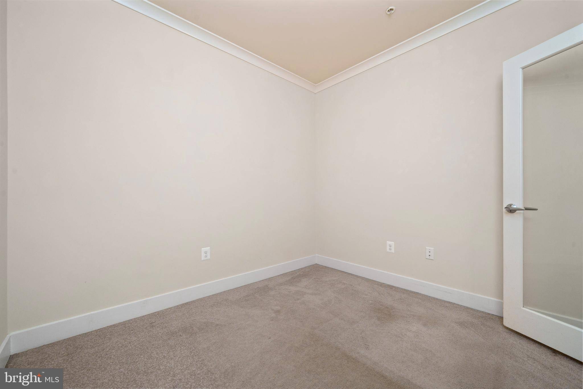 Alexandria, VA 22314,815 N PATRICK ST #106