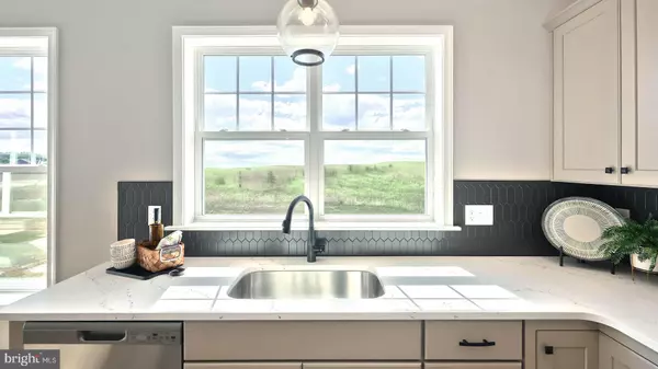 Annville, PA 17003,214 GRAND SUMMIT DR