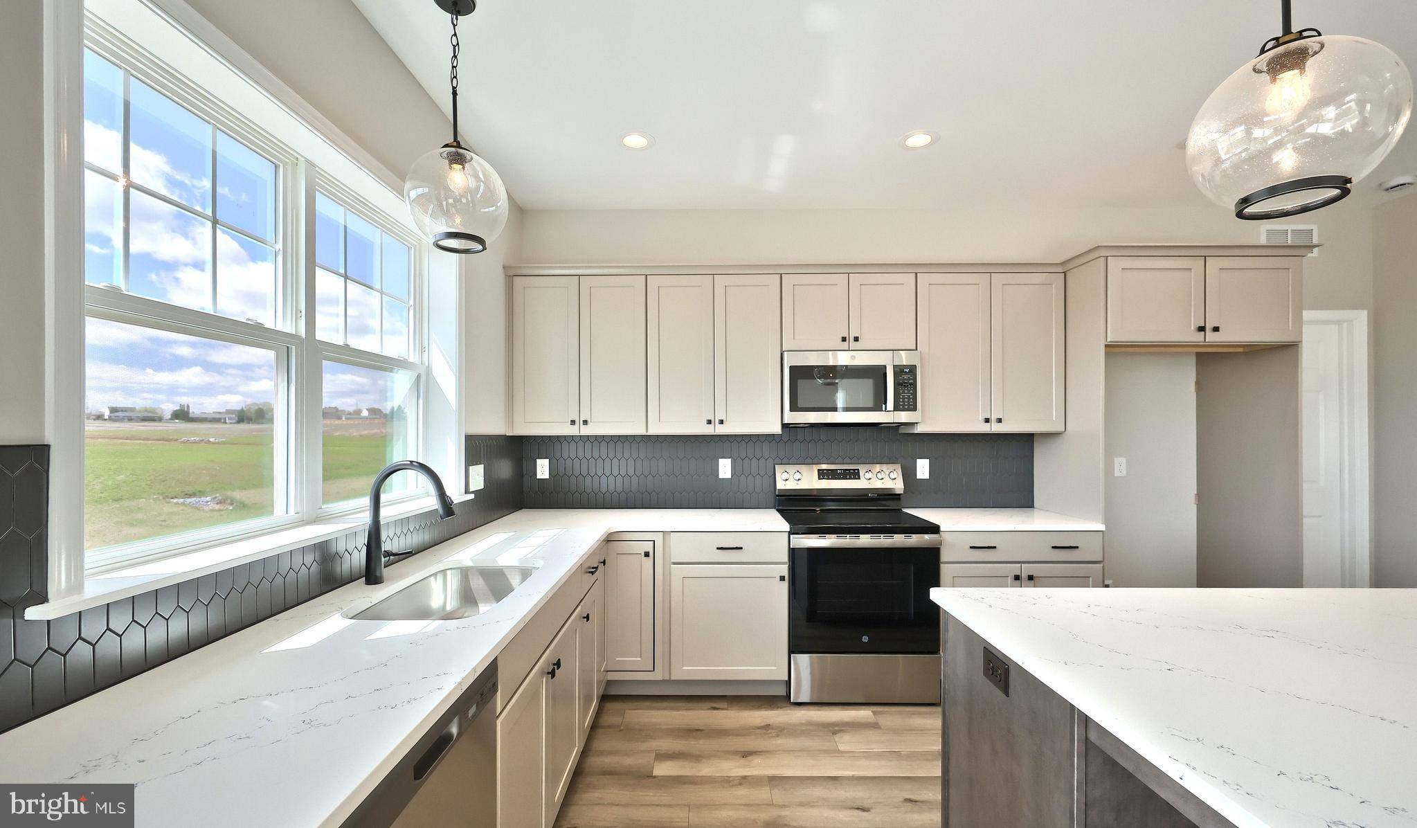 Annville, PA 17003,214 GRAND SUMMIT DR