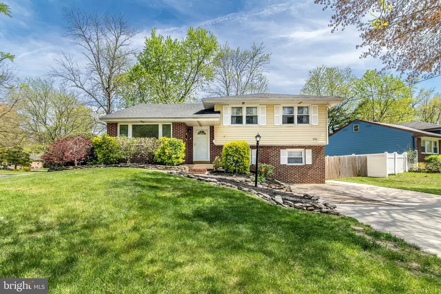 501 DOUGLAS DR, Cherry Hill, NJ 08034