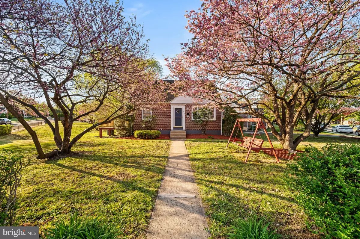 Folsom, PA 19033,924 VILLAGE RD