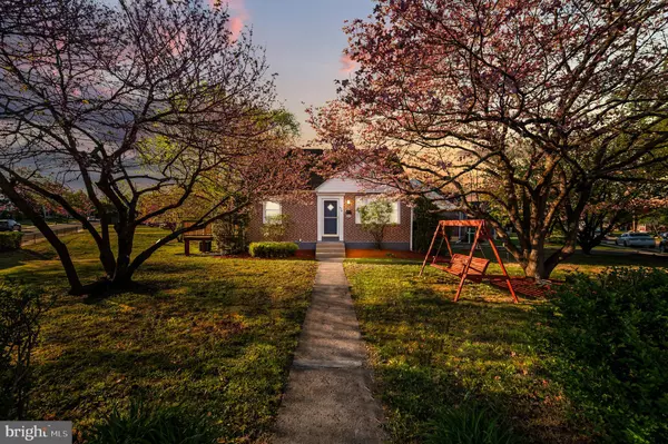 Folsom, PA 19033,924 VILLAGE RD