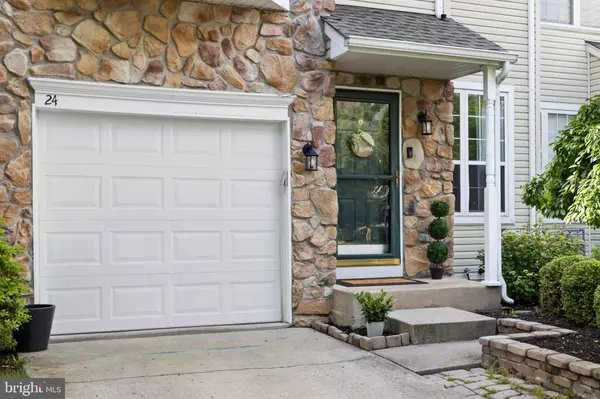 Bordentown, NJ 08505,24 DORSET CT