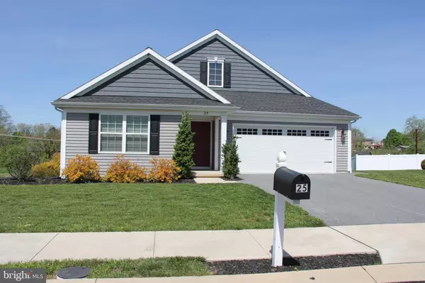 25 AMBER LN, Ephrata, PA 17522