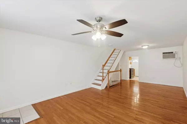 Philadelphia, PA 19148,143 SIGEL ST