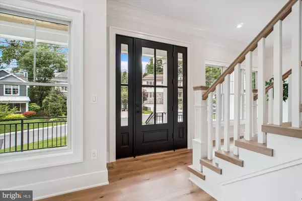 Bethesda, MD 20816,5903 CARLTON LN