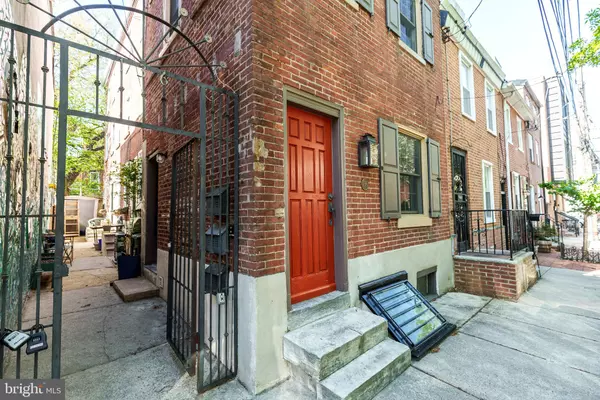 Philadelphia, PA 19147,136 CARPENTER ST #A
