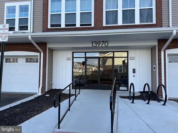 13970 ENGLEFIELD DR #207, Woodbridge, VA 22193