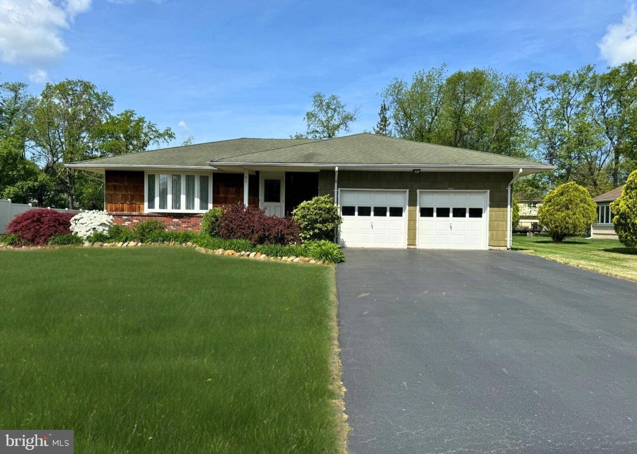90 LIMEWOOD DR, Hamilton, NJ 08690