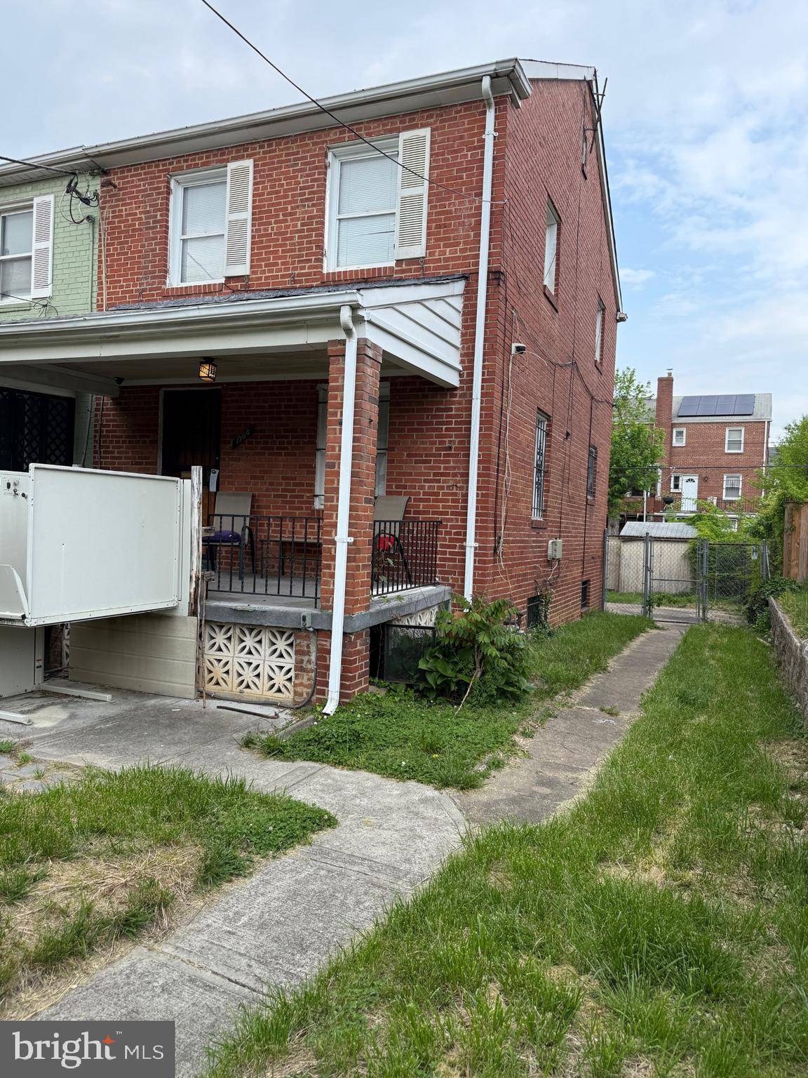 Washington, DC 20020,1904 U PL SE