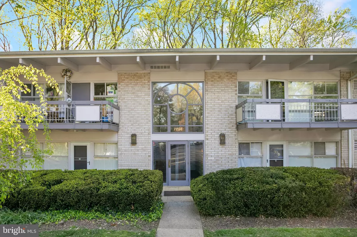 Annandale, VA 22003,7764 DONNYBROOK CT #207