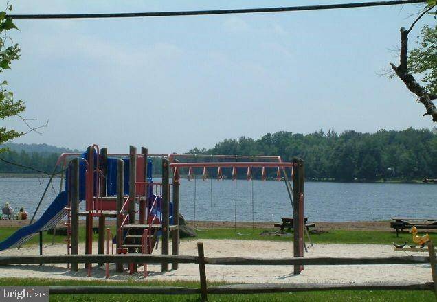 Pocono Lake, PA 18347,9-1505-15 WYOMISSING DR