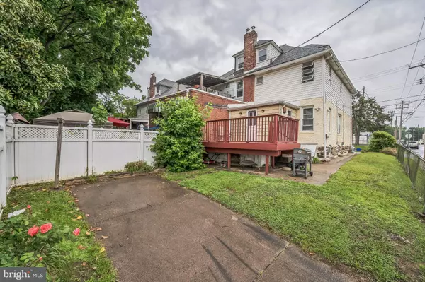 Clifton Heights, PA 19018,222 HOLLY ST