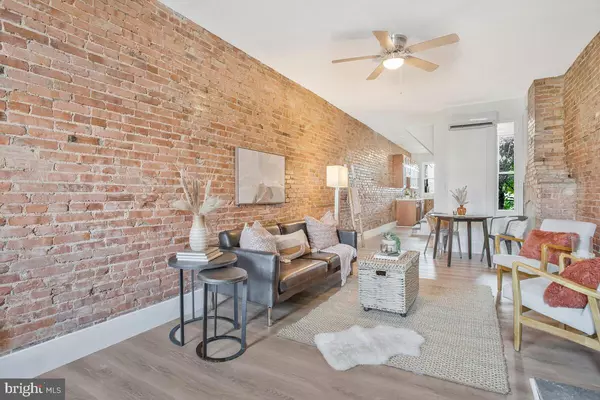 2837 HUNTINGDON AVE, Baltimore, MD 21211