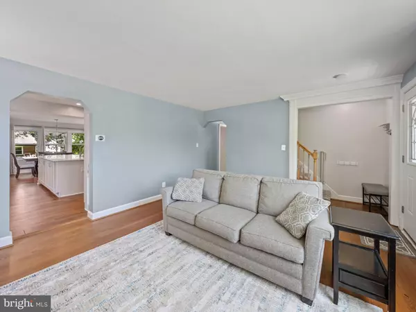 Arlington, VA 22203,716 N BUCHANAN ST