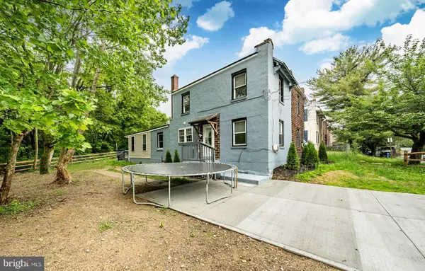 Coatesville, PA 19320,73 WOOD ST