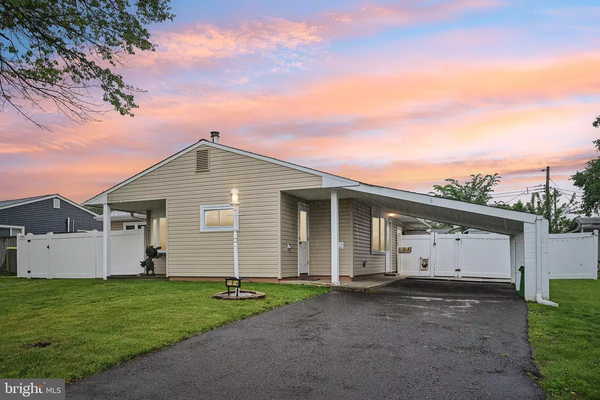 Levittown, PA 19055,6 SWAN LN
