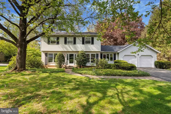 Bethlehem, PA 18017,781 BARRYMORE LN