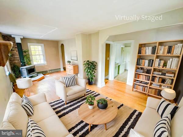 Bethlehem, PA 18015,3112 HONEYSUCKLE RD