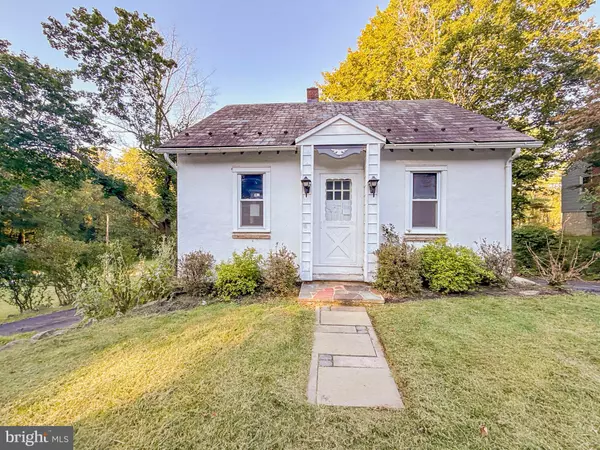 Bethlehem, PA 18015,3112 HONEYSUCKLE RD