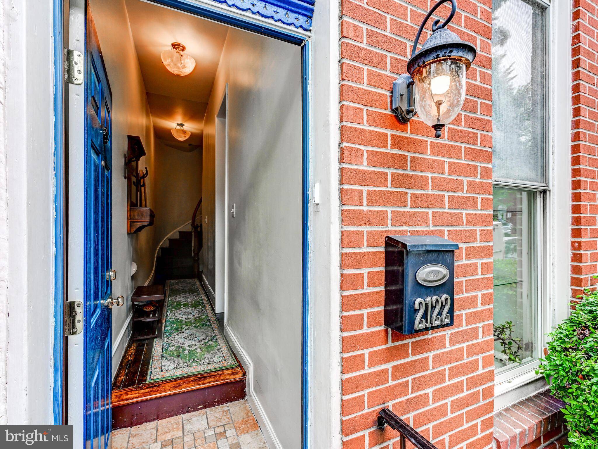 Baltimore, MD 21231,2122 E LOMBARD ST E