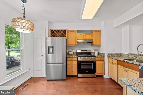 Alexandria, VA 22315,7232 CHERWELL LN