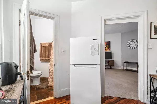 Philadelphia, PA 19144,5217 GREENE ST