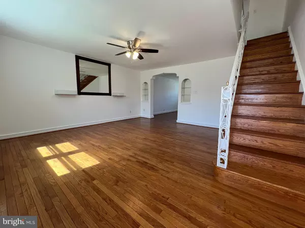 Philadelphia, PA 19111,1227 FANSHAWE ST