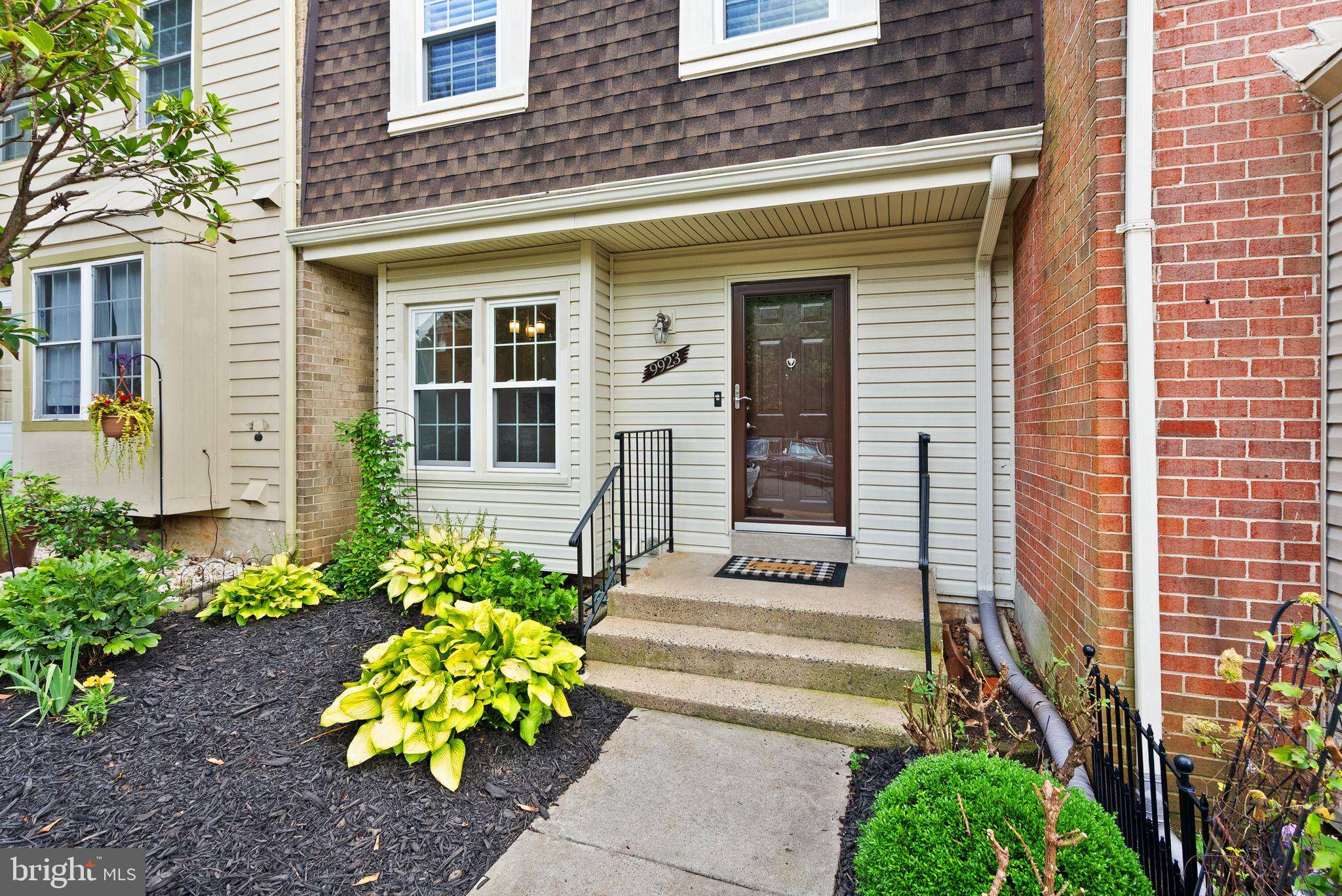 Burke, VA 22015,9923 WHITEWATER DR