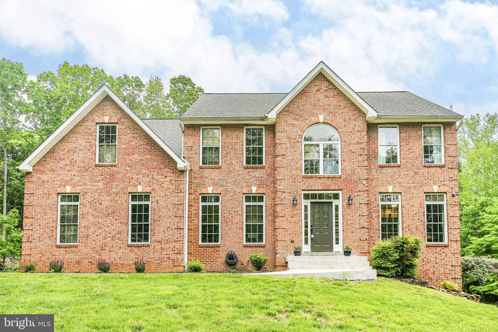 10448 WHEATLEY SCHOOL RD, Marshall, VA 20115