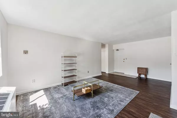 Arlington, VA 22204,3701 5TH ST S #212