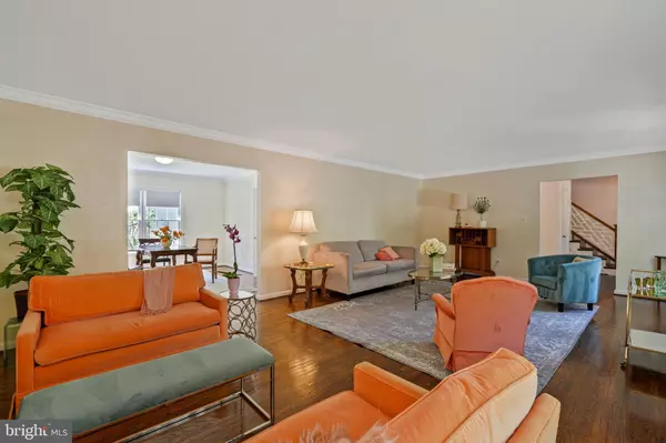 Arlington, VA 22207,5400 30TH ST N