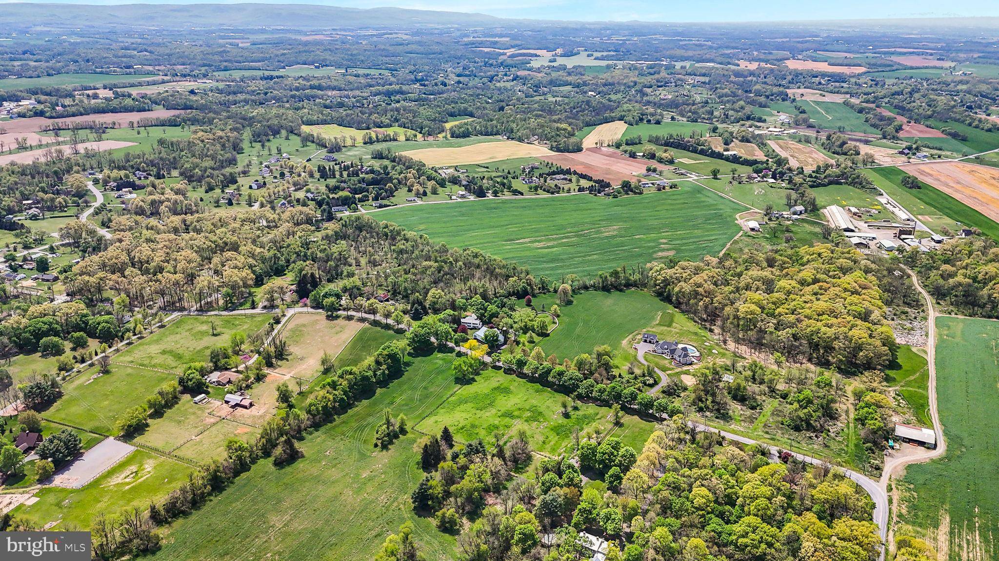 Carlisle, PA 17015,530 GREASON RD