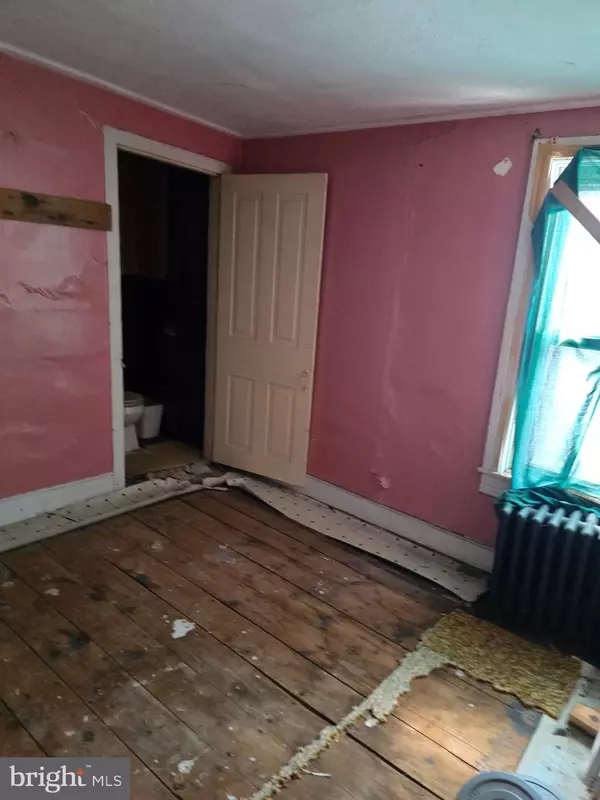 Pottsville, PA 17901,118 S 3RD ST