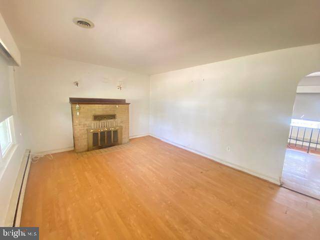Annapolis, MD 21403,300 CEDAR LN