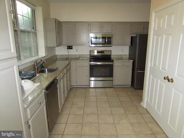 Crofton, MD 21114,1976 PAWLET DR #23C