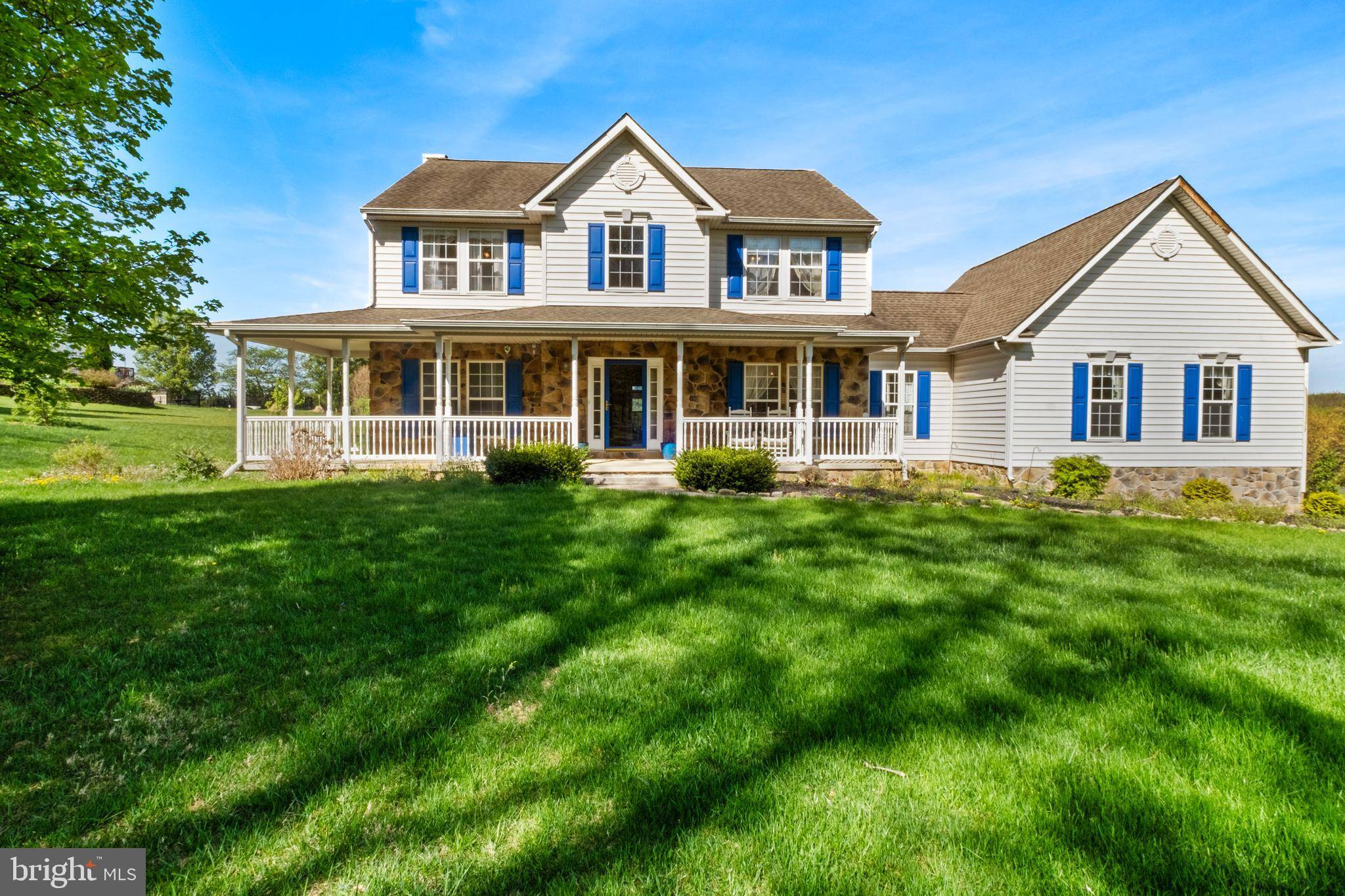25 HOLDEN DRIVE, Martinsburg, WV 25403