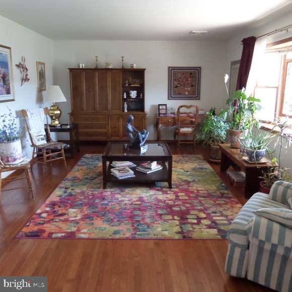 Lewistown, PA 17044,289 CORNFIELD CIR