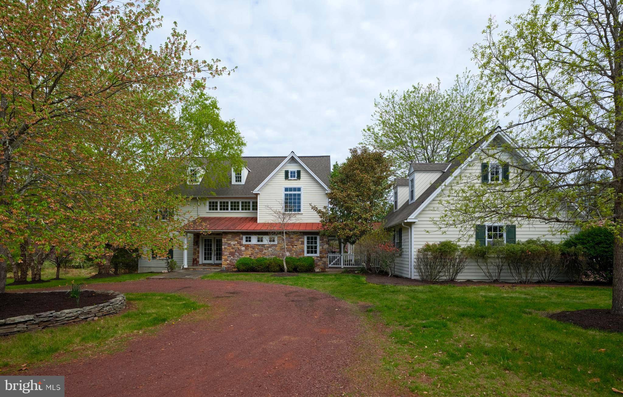 393 HOLLOW HORN RD, Pipersville, PA 18947