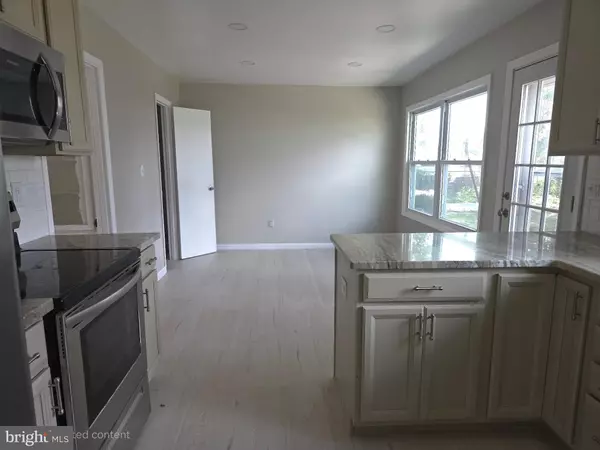 Willingboro, NJ 08046,125 BAYBERRY LN