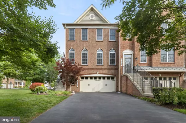 Upper Marlboro, MD 20772,4102 CHARIOT WAY