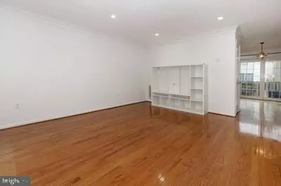 Alexandria, VA 22315,6504 OLD CARRIAGE LN