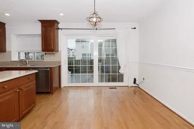 Alexandria, VA 22315,6504 OLD CARRIAGE LN