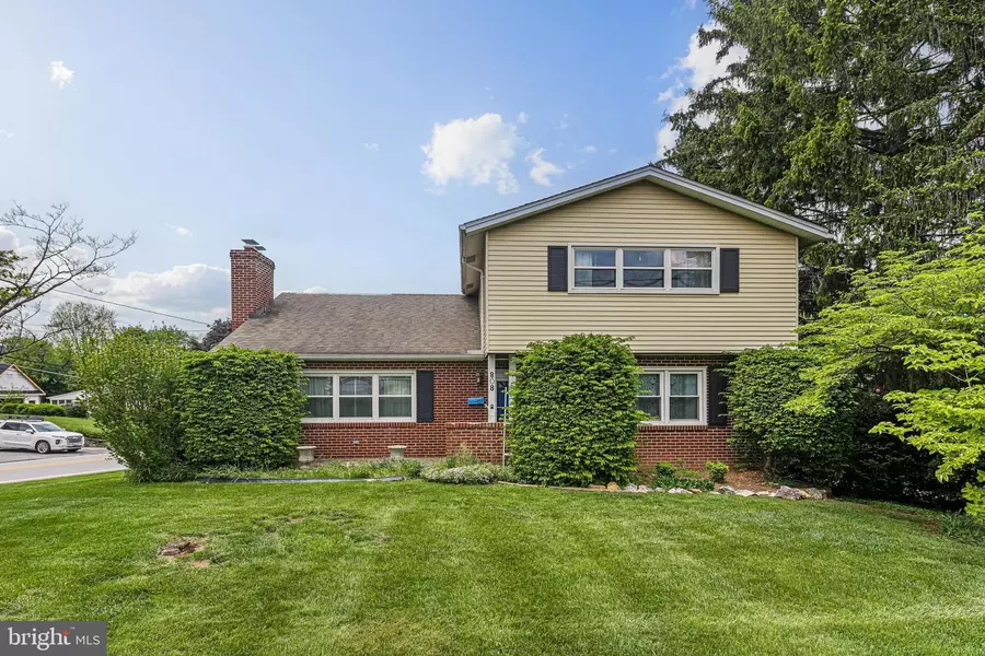 808 WASHINGTON RD, Westminster, MD 21157