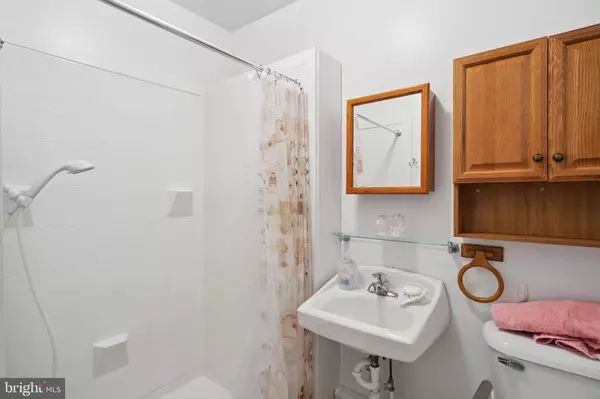 Philadelphia, PA 19145,2341 S HICKS ST