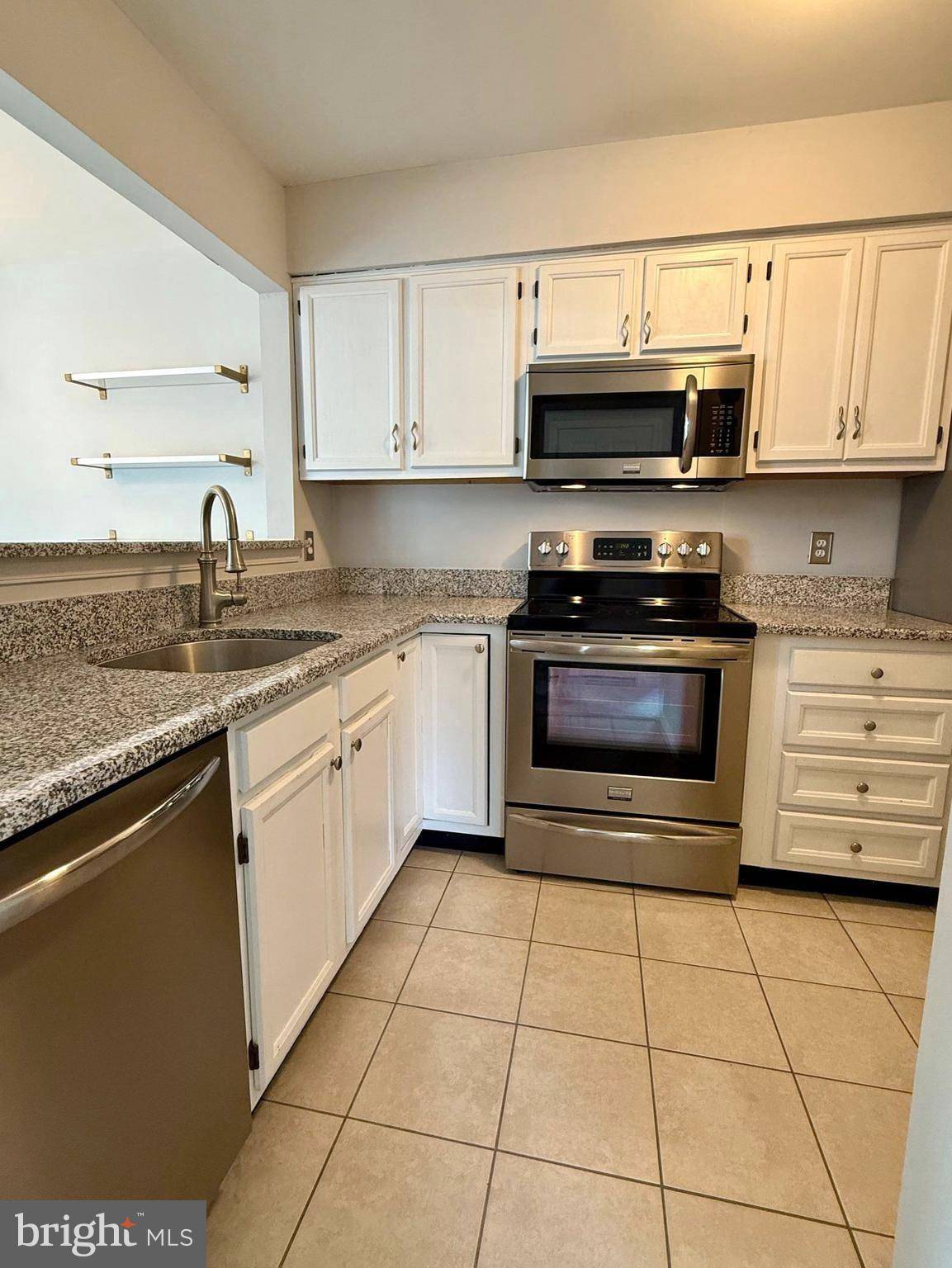 Chalfont, PA 18914,969 PATRICK PL