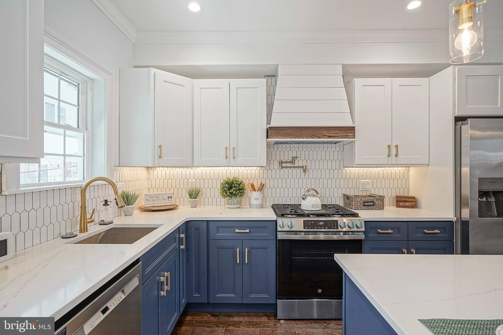 2326 GERRITT ST, Philadelphia, PA 19146