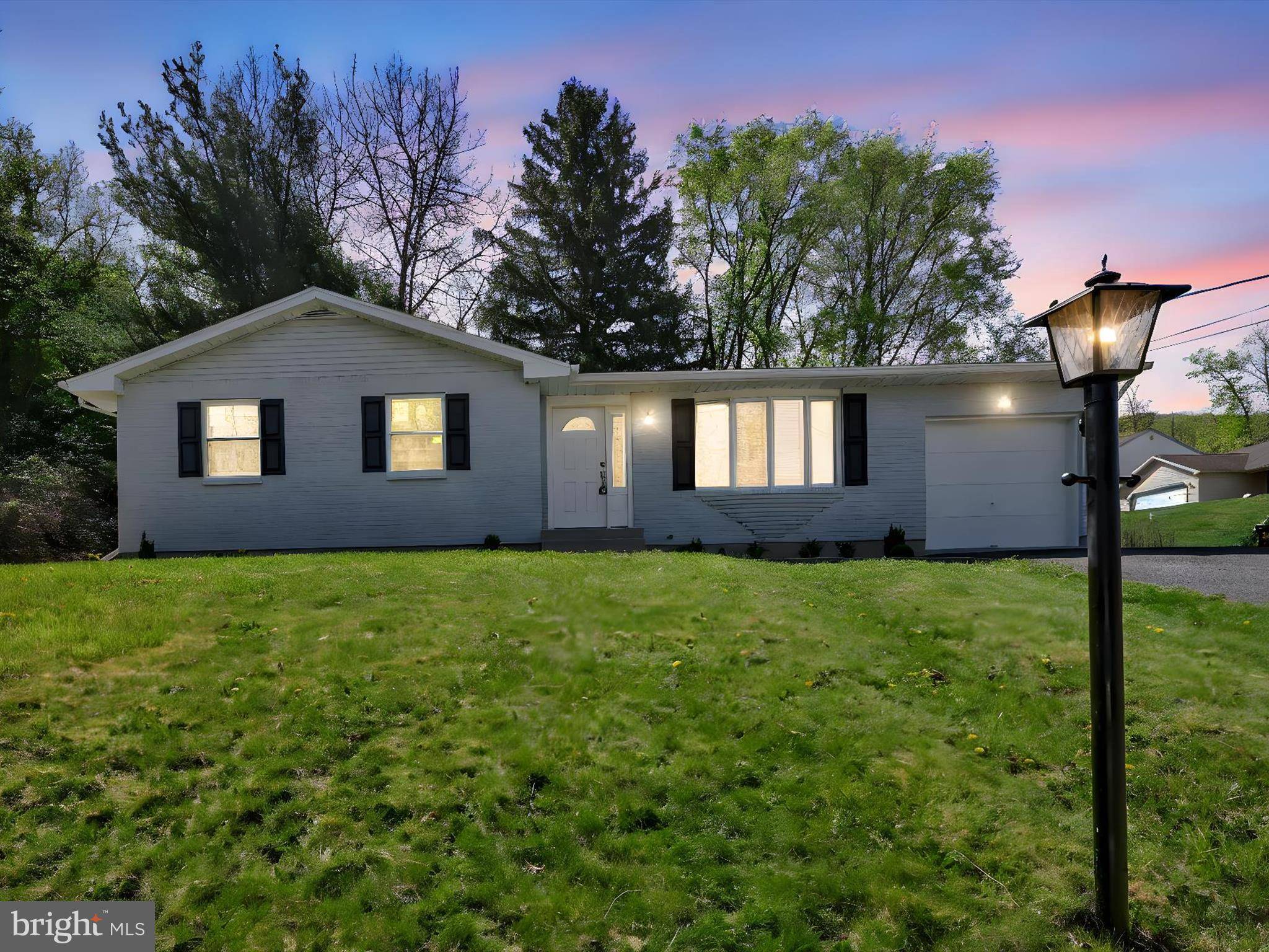 Pottsville, PA 17901,2279 MAHANTONGO ST