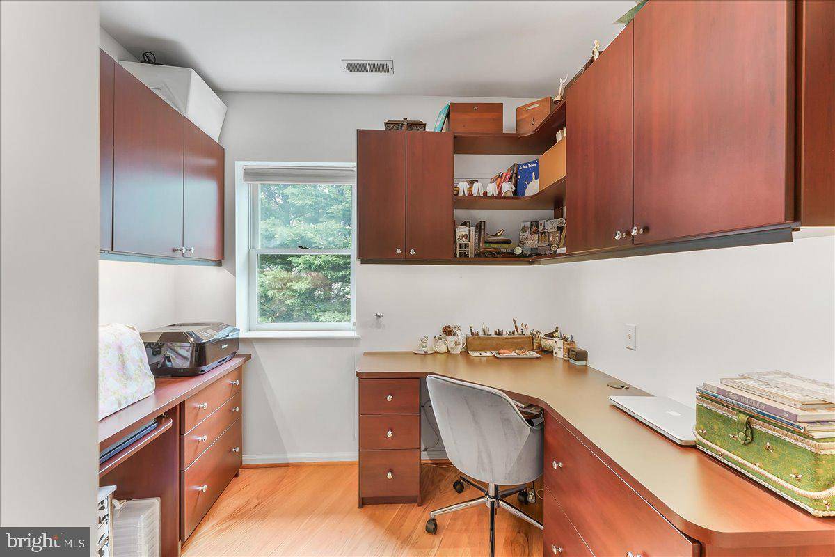 Haverford, PA 19041,237 W MONTGOMERY AVE #3K